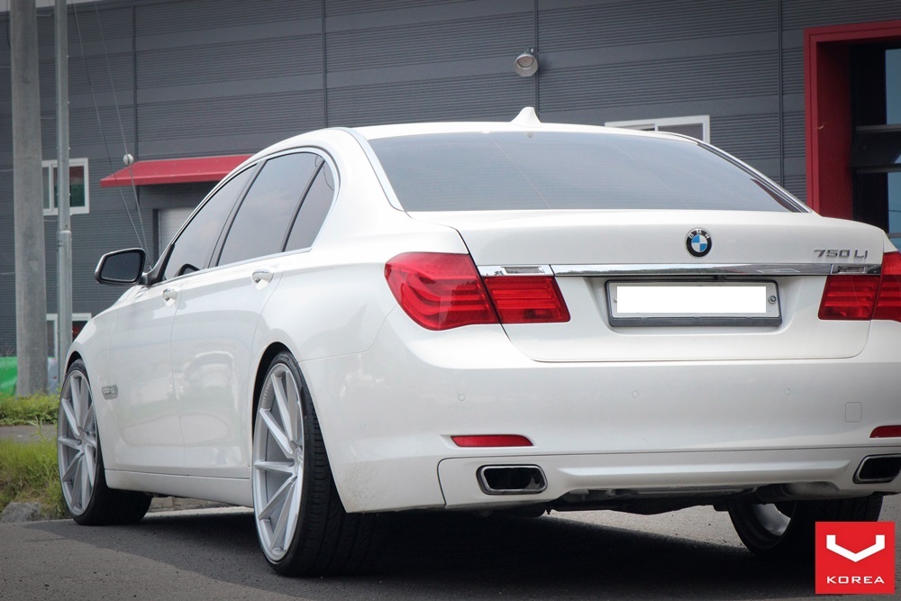 BMW F02 750Li - 22인치