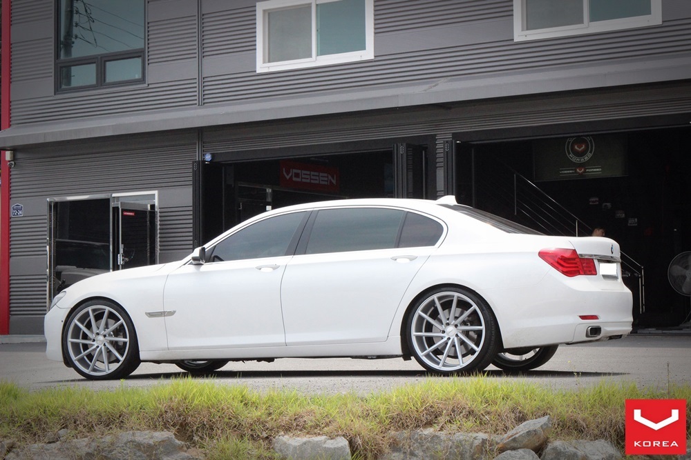 BMW F02 750Li - 22인치