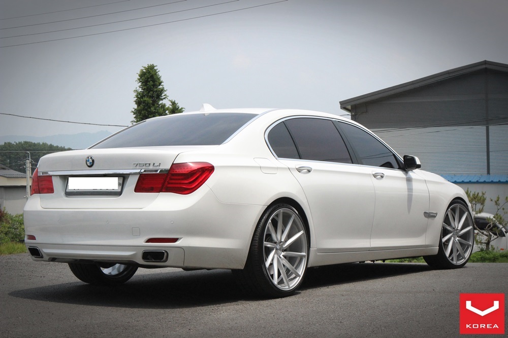 BMW F02 750Li - 22인치