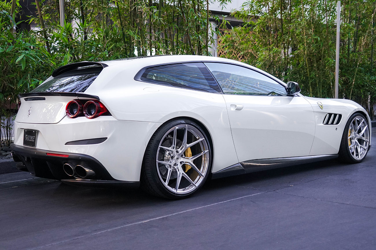 페라리 GTC4 루쏘 - Ferrari GTC4 Lusso