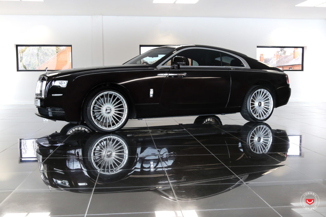 롤스로이스 레이스 (Rolls Royce Wraith)