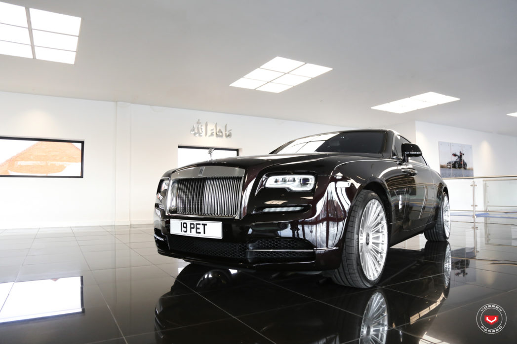 롤스로이스 레이스 (Rolls Royce Wraith)