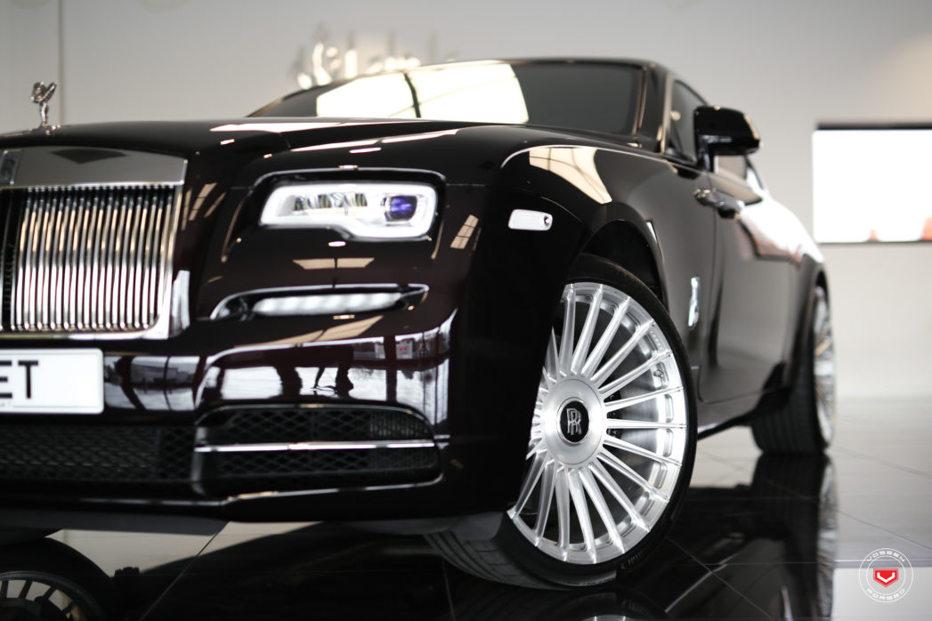 롤스로이스 레이스 (Rolls Royce Wraith)