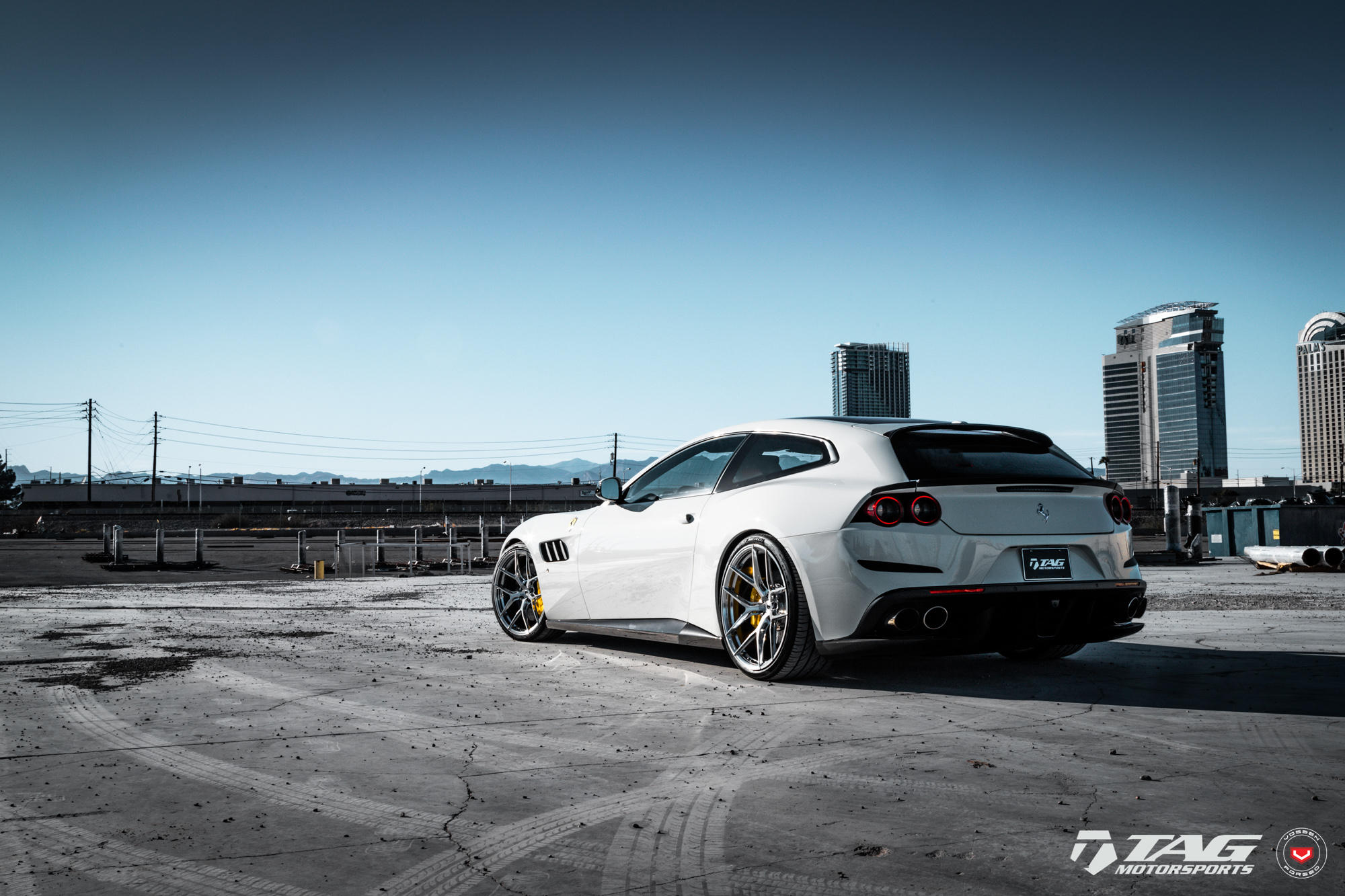 페라리 GTC4 루쏘 (Ferrari GTC4 Lusso)