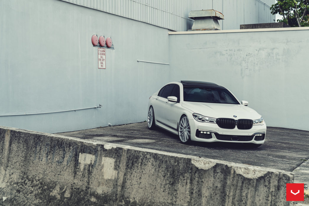 BMW 750I