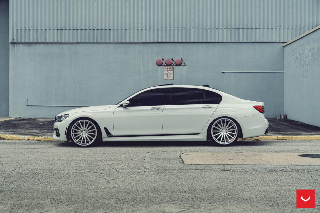 BMW 750I