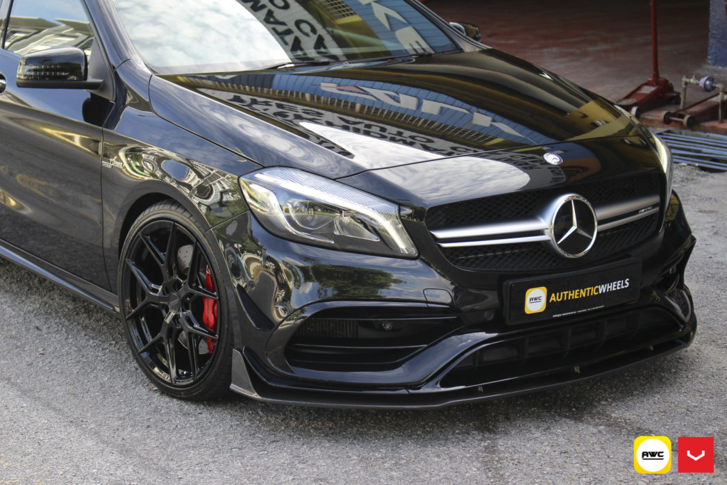 메르세데스 벤츠 A45 AMG