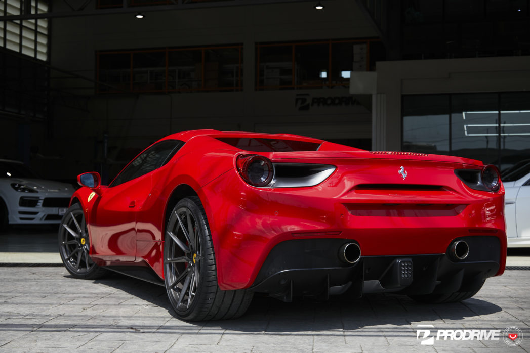 페라리 488 GTB / 스파이더 / 피스타
