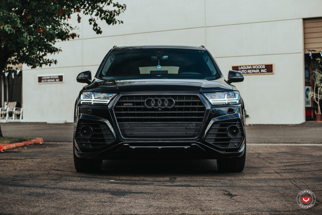 아우디 Q7 / SQ7