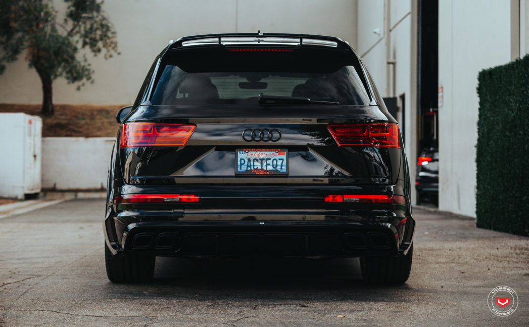 아우디 Q7 / SQ7