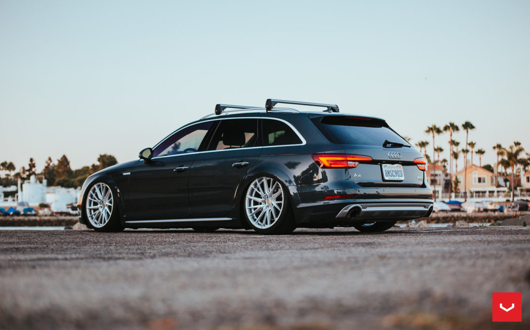 아우디 A4 / S4 / RS4