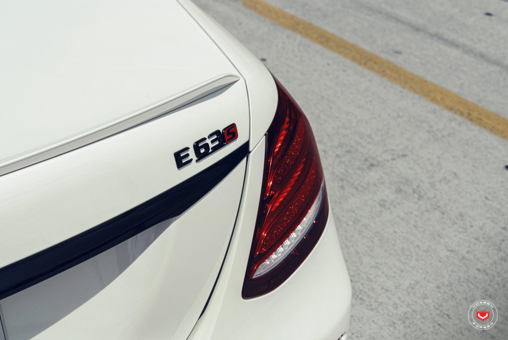 메르세데스 벤츠 E63S AMG