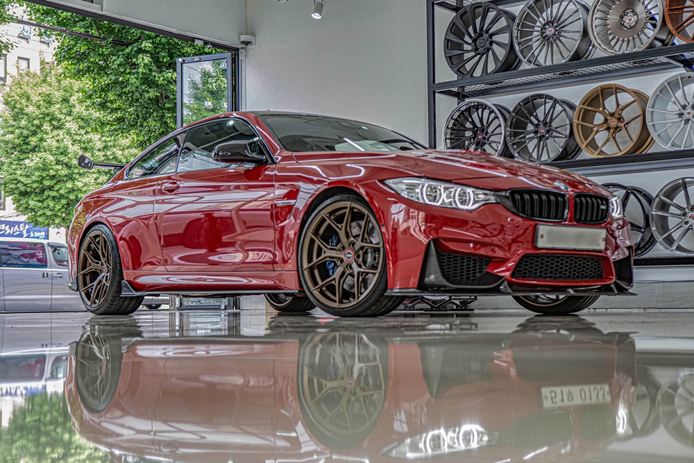 BMW F82 M4 - 20인치