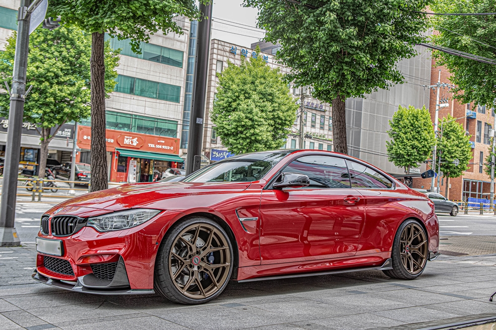 BMW F82 M4 - 20인치