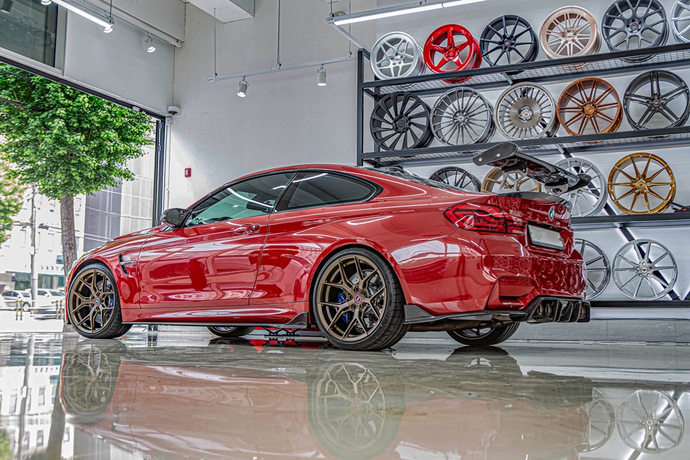 BMW F82 M4 - 20인치