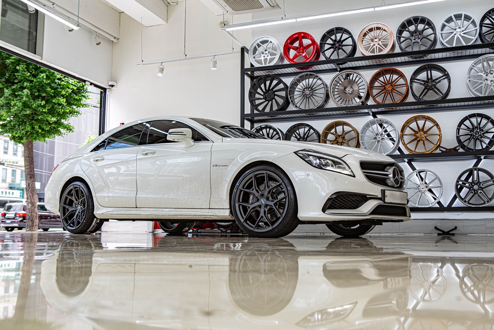 벤츠 CLS63AMG - 20인치