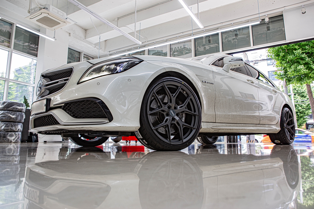 벤츠 CLS63AMG - 20인치