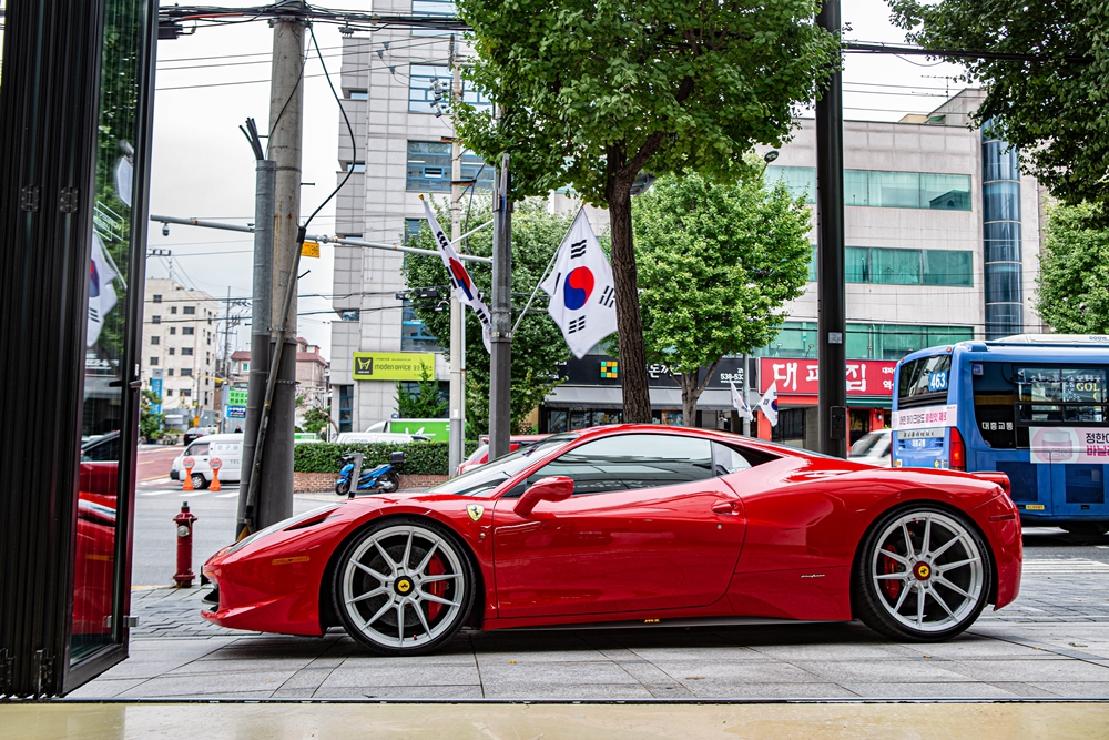 페라리 458 (Ferrari 458)