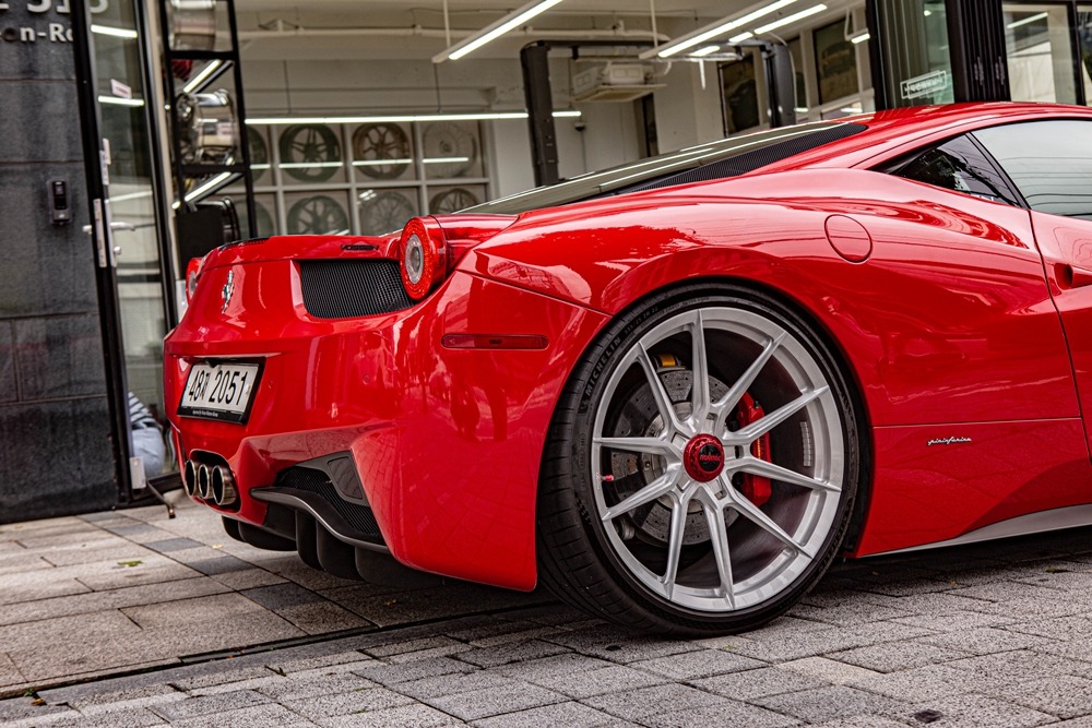 페라리 458 (Ferrari 458)