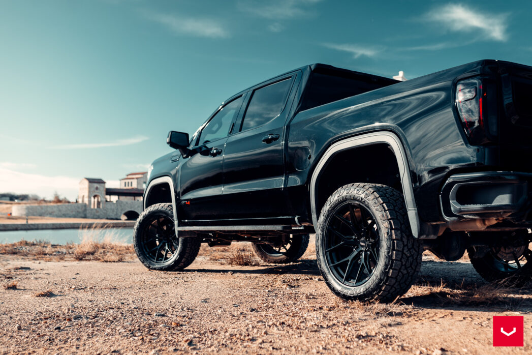 GMC AT4