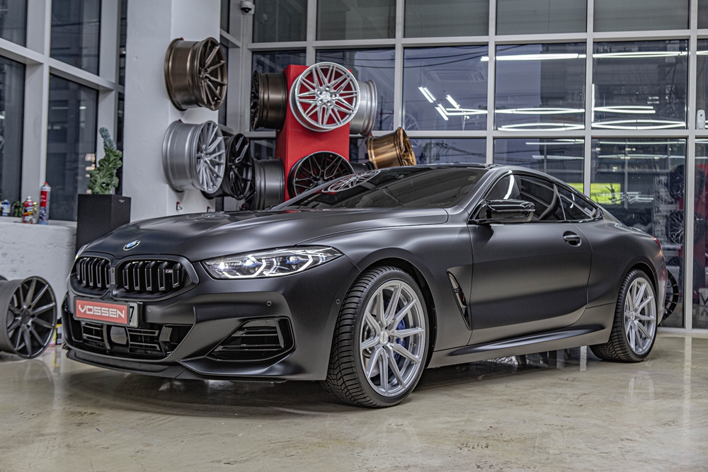 BMW M850i