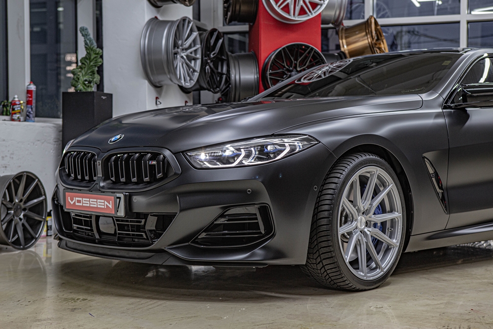 BMW M850i