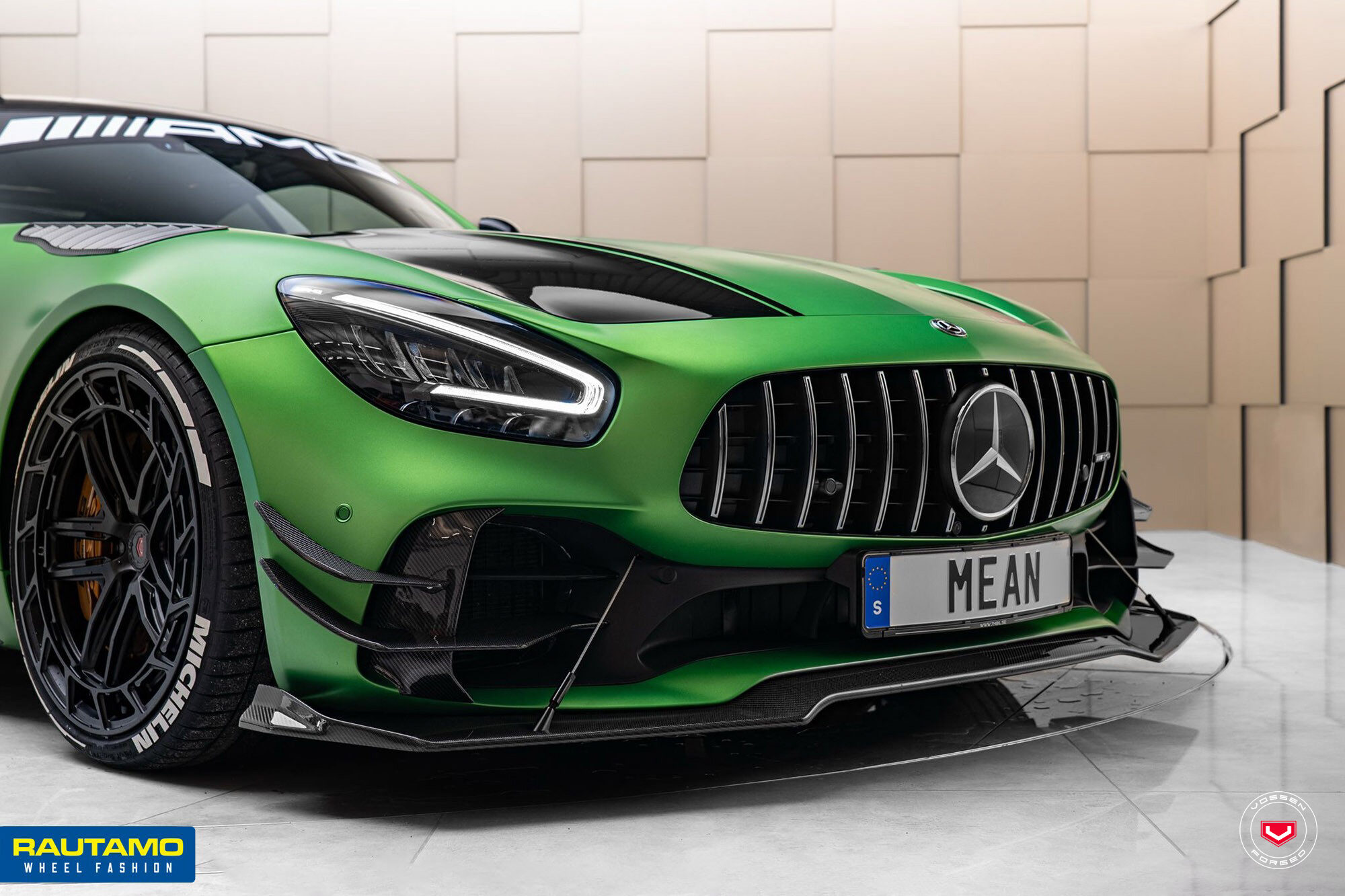 벤츠 AMG GTR