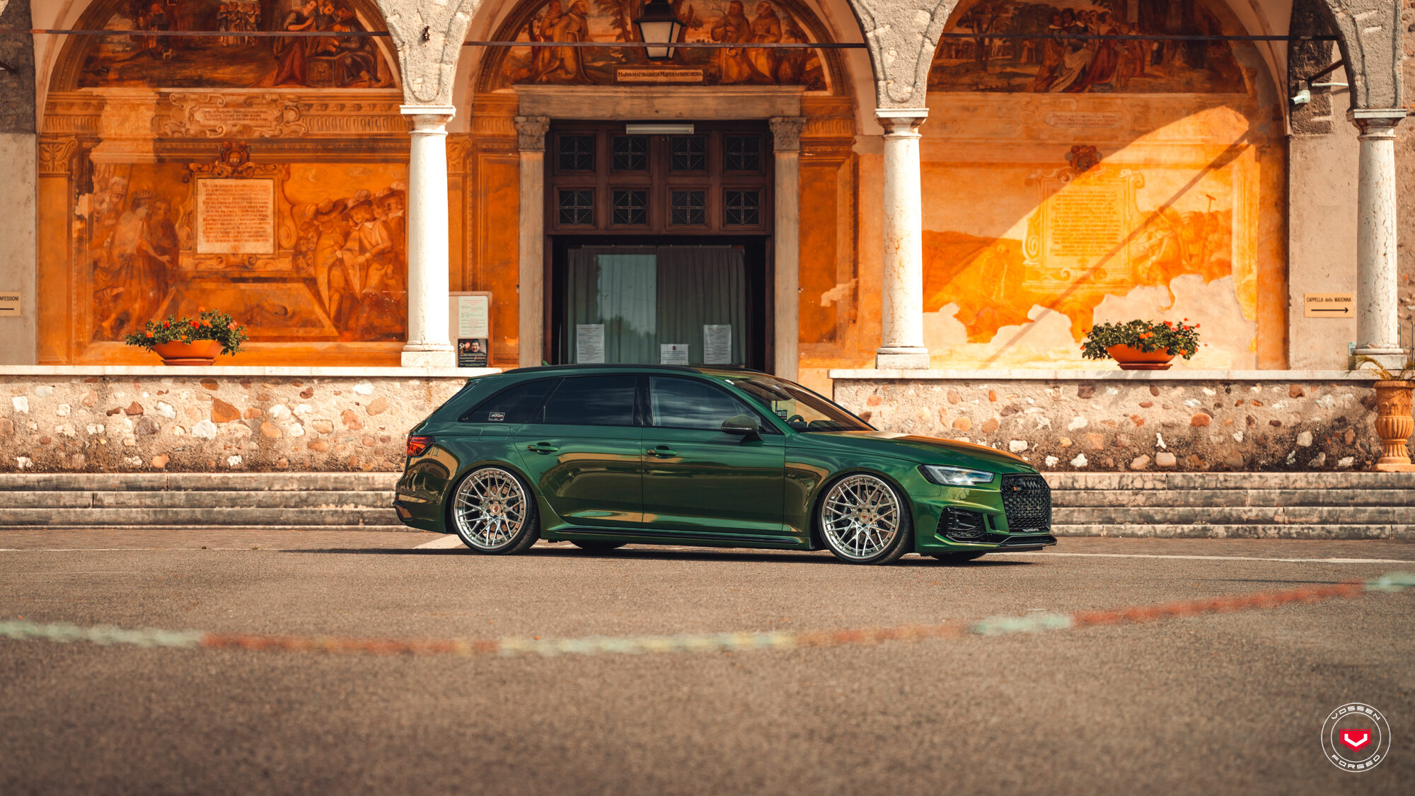 아우디 RS4