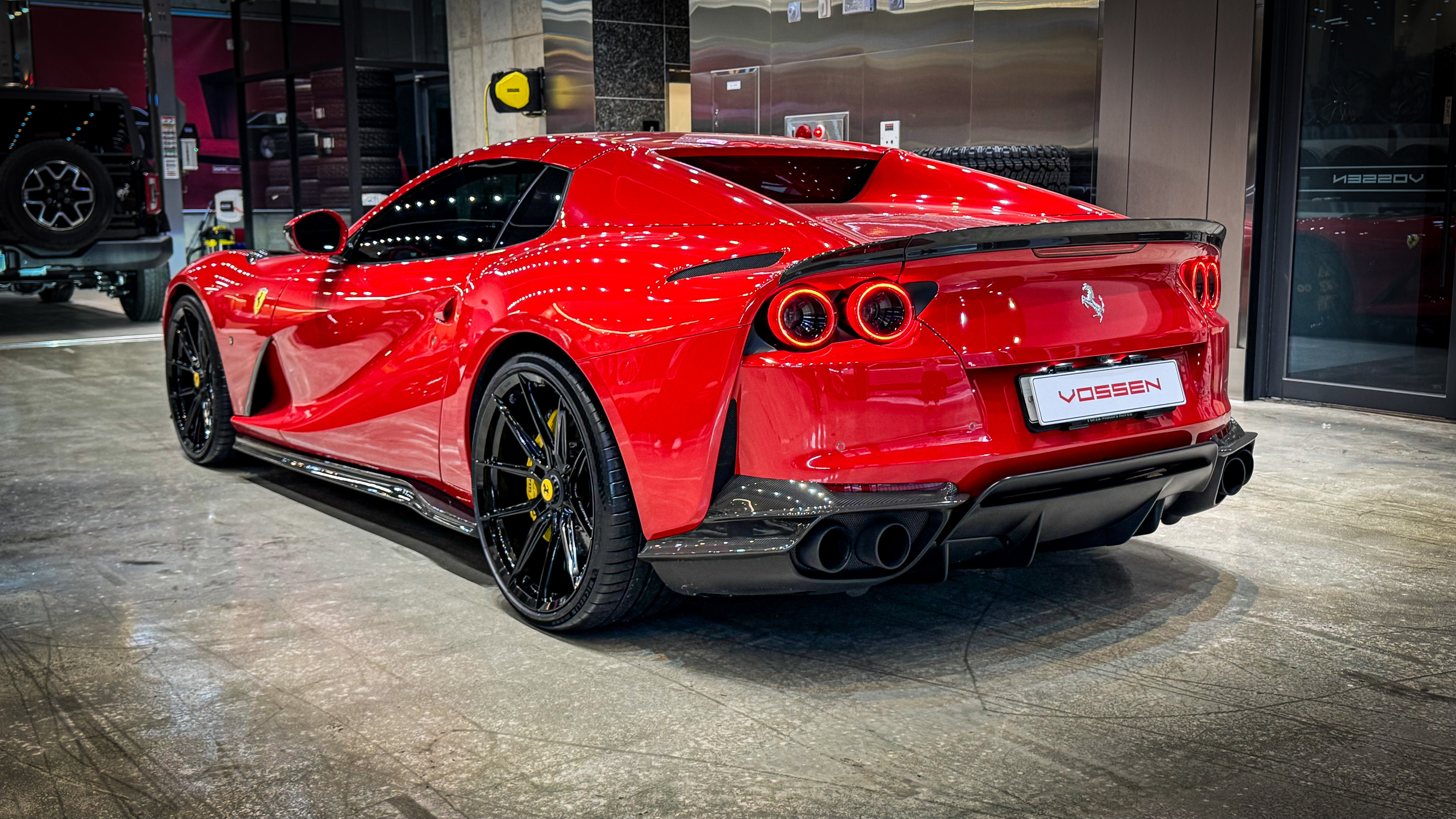 페라리 812 GTS