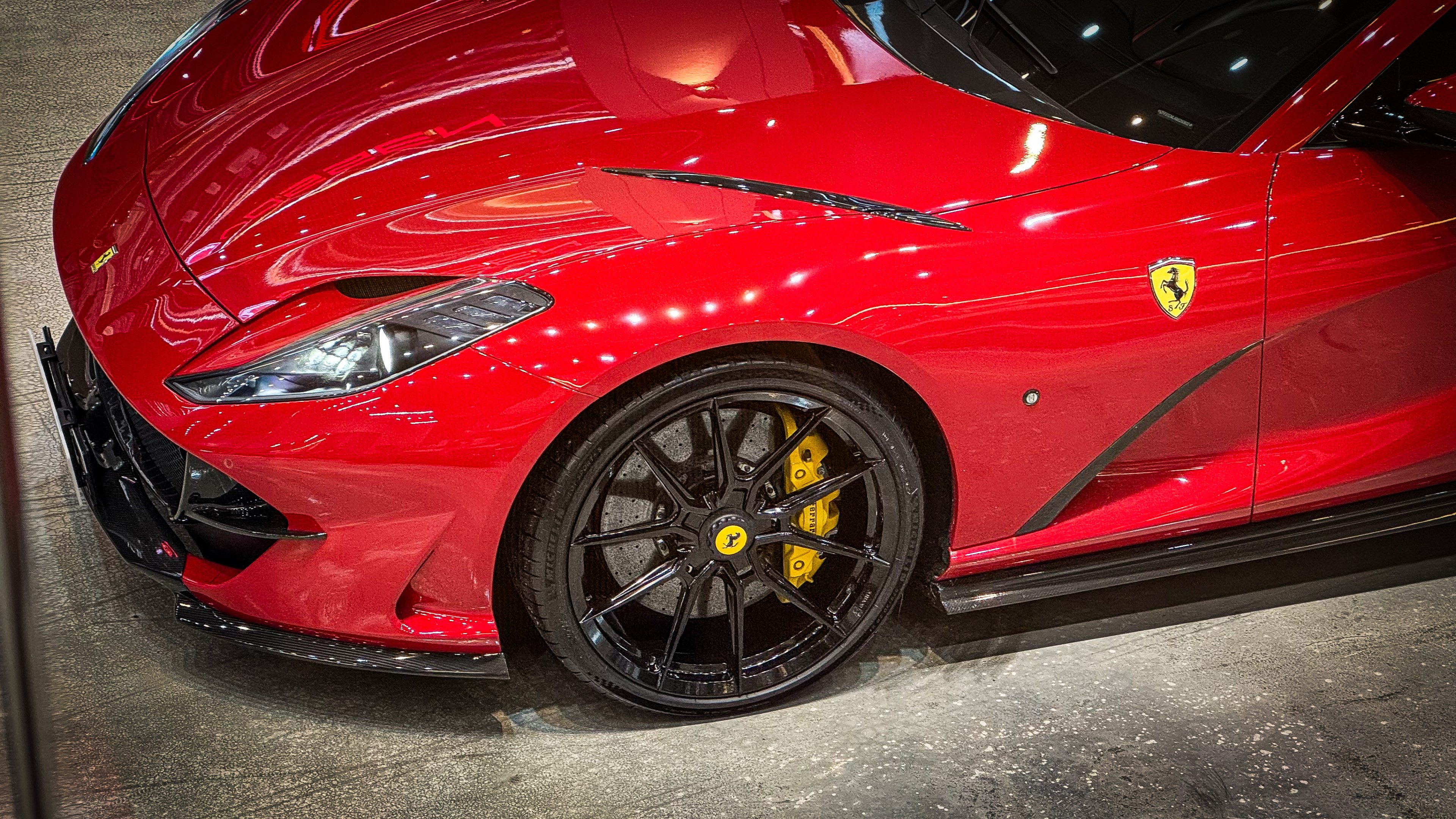페라리 812 GTS