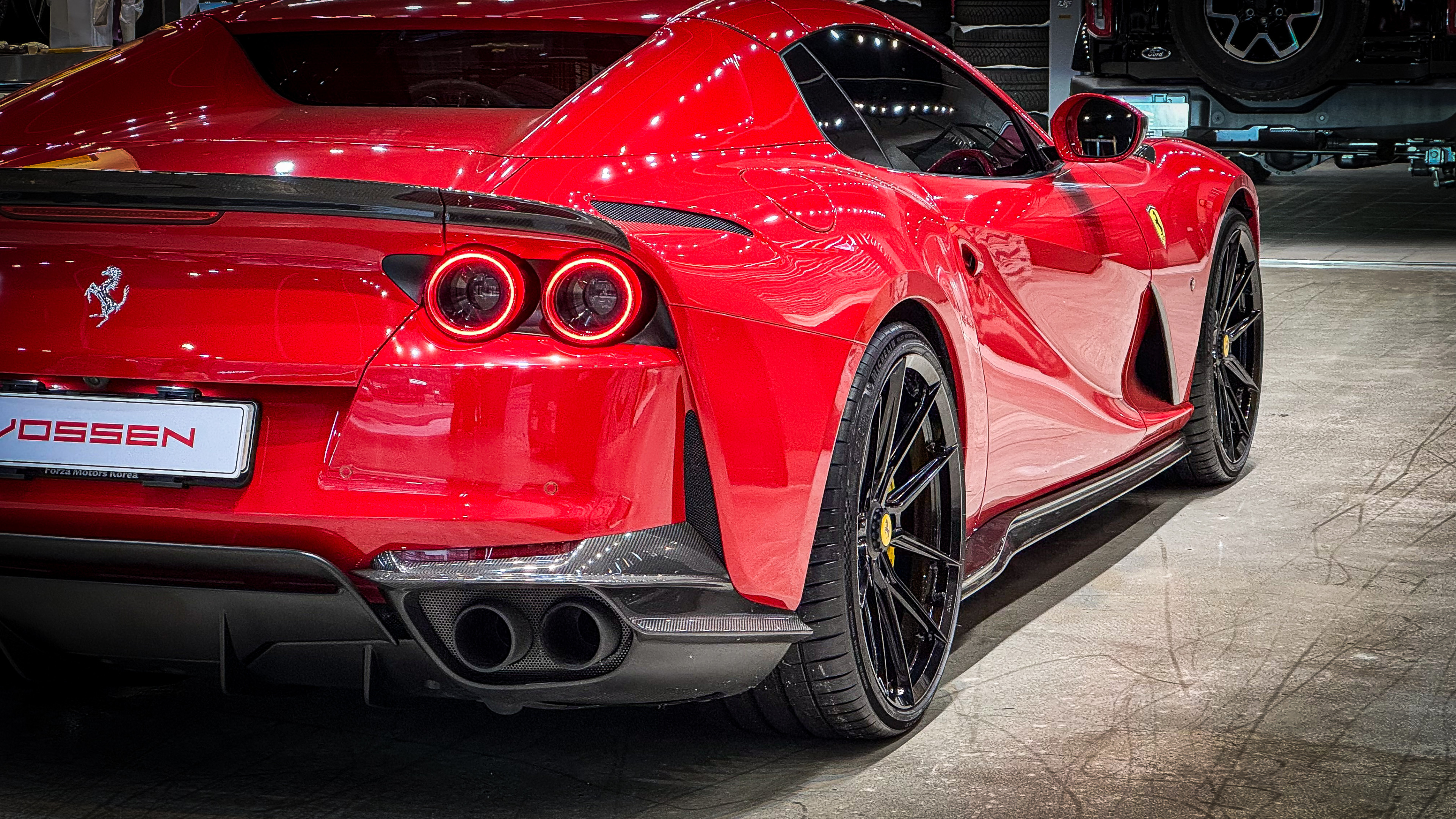 페라리 812 GTS