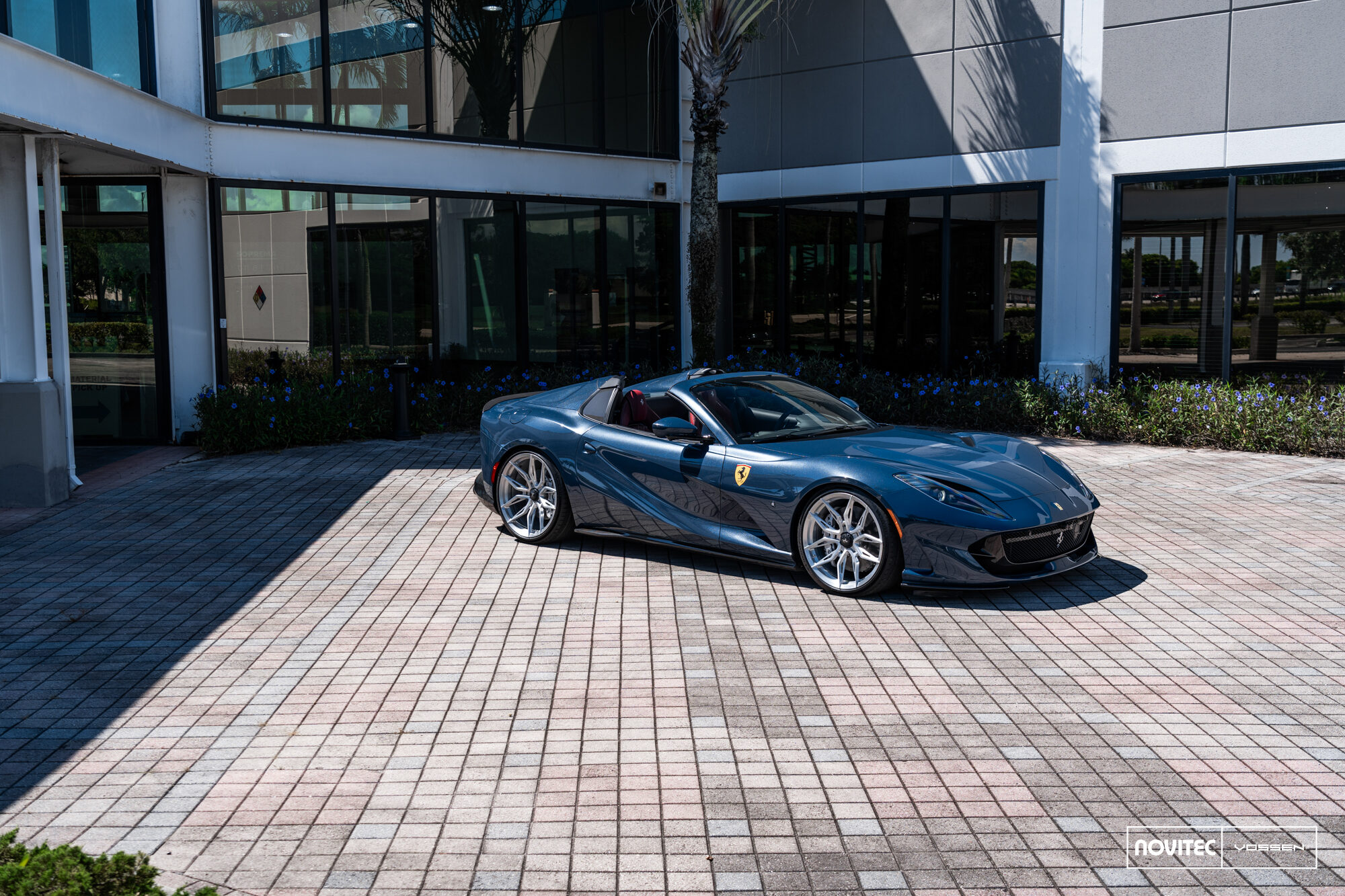 페라리 812 GTS