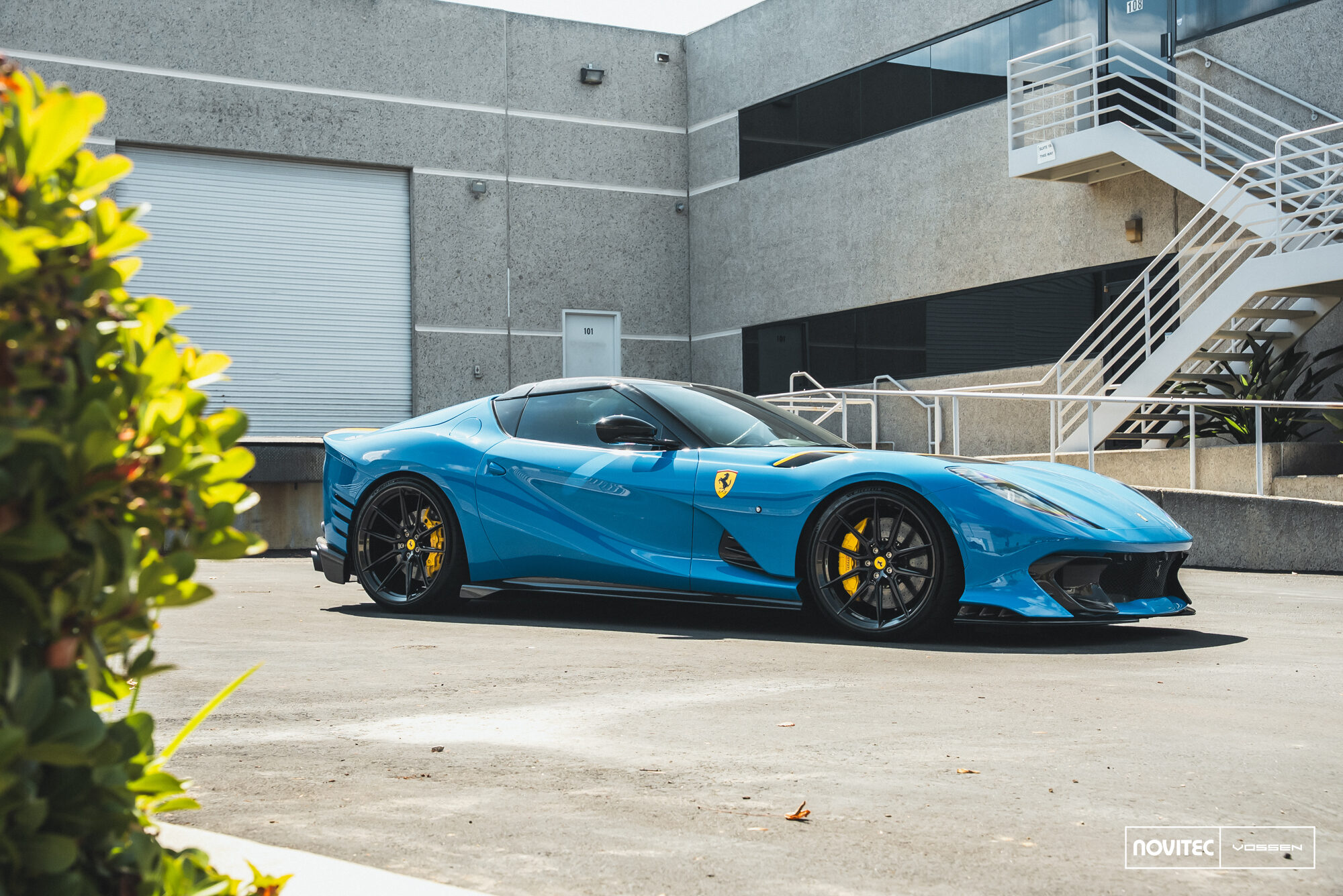 페라리 812 컴페티치오네