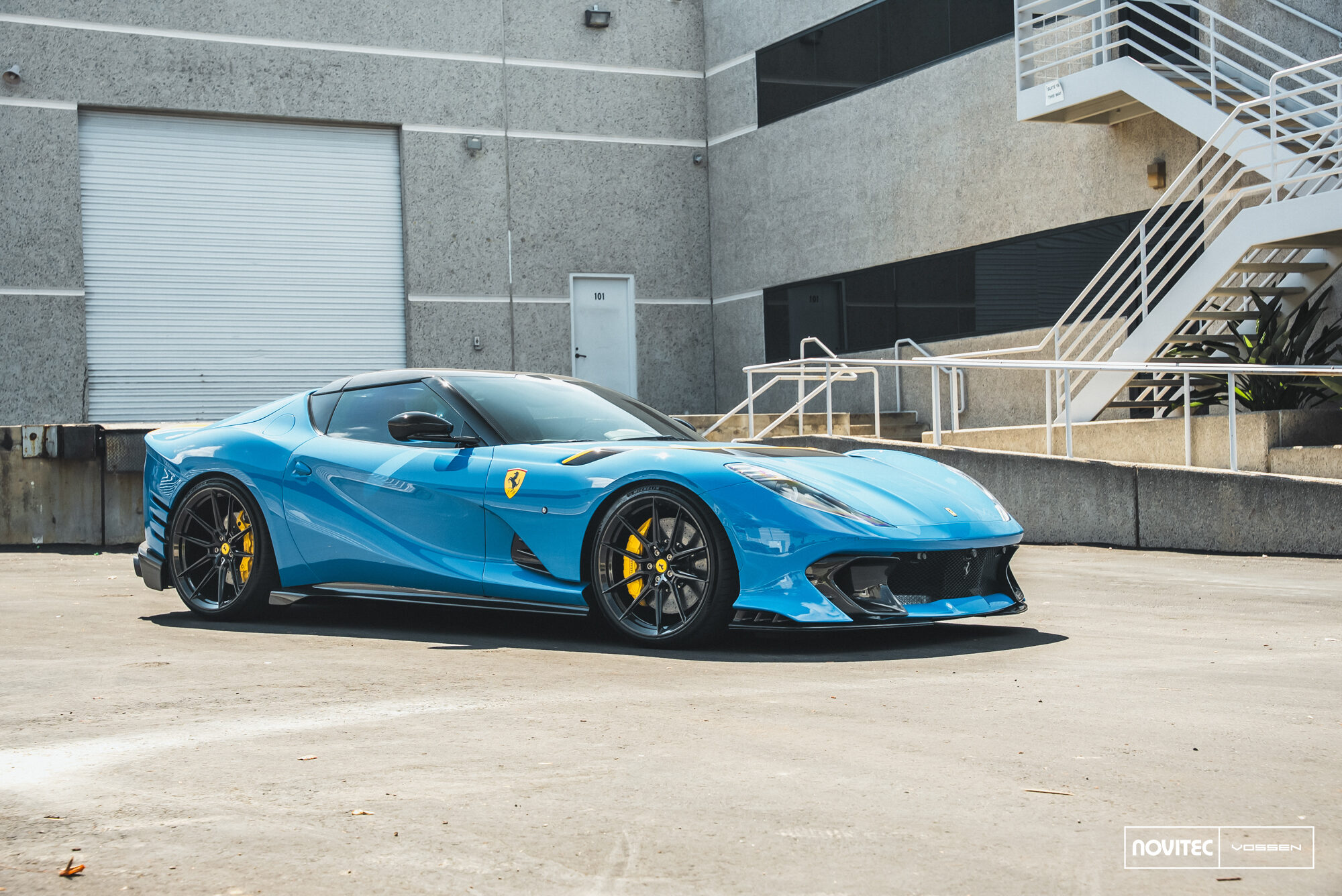 페라리 812 컴페티치오네