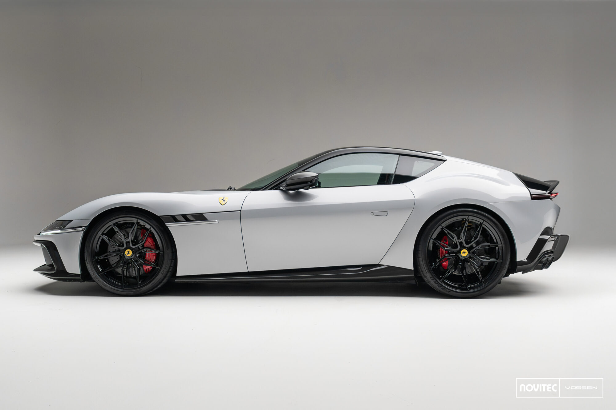 페라리 12칠린드리