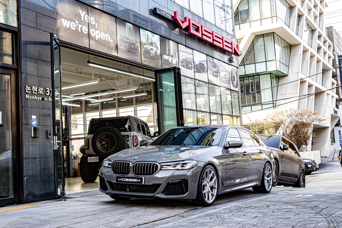 BMW M550i