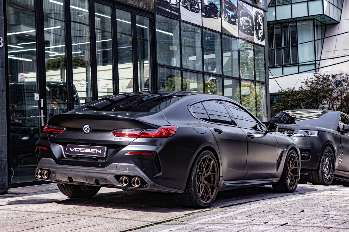 BMW M850i