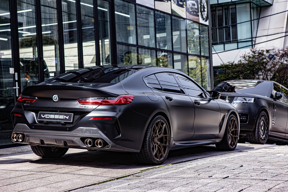 BMW M850i