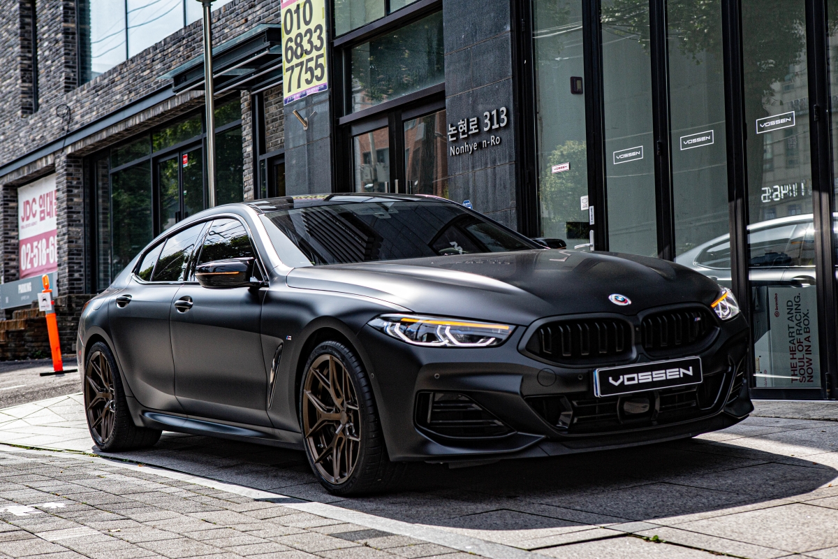 BMW M850i