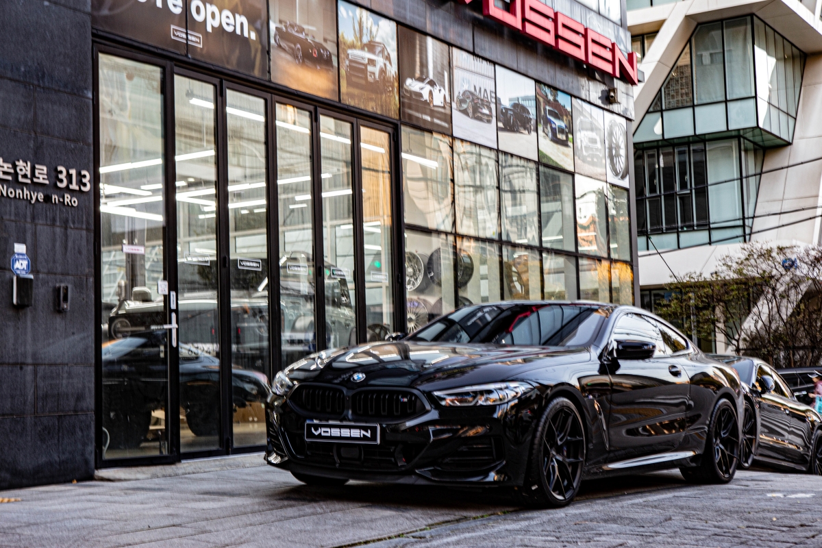 BMW M850i