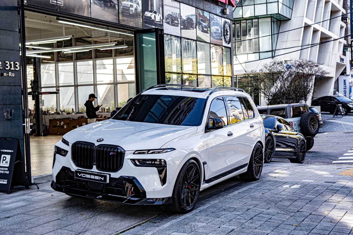 BMW X7