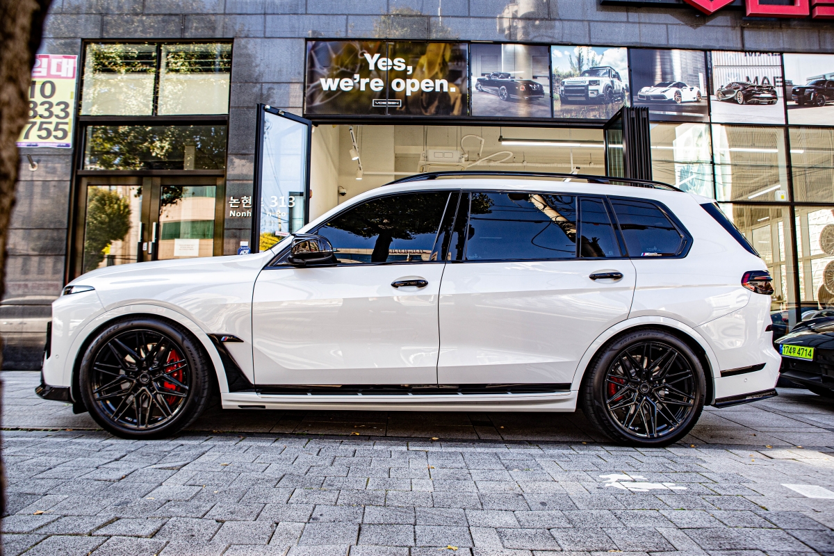 BMW X7