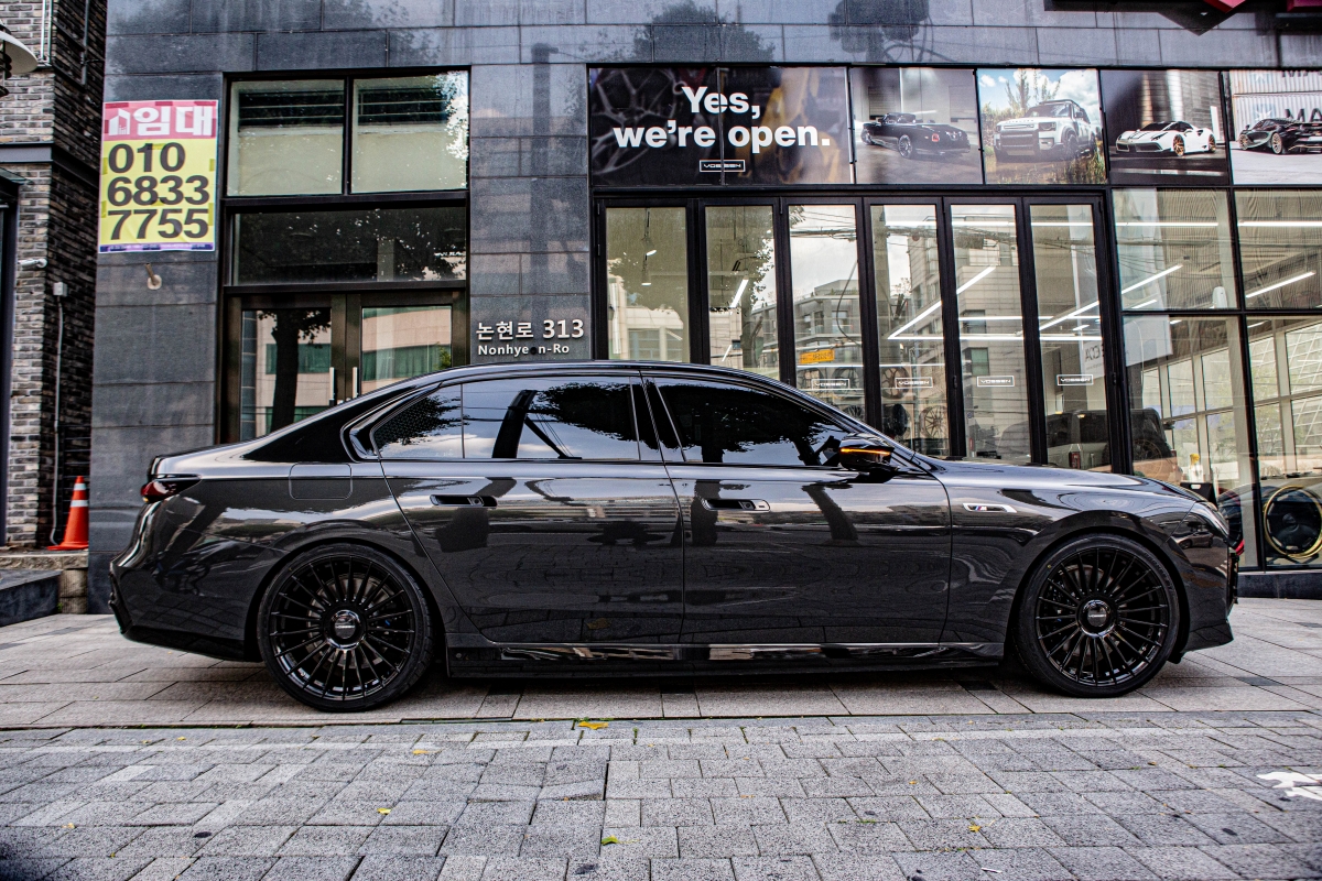 BMW I7 M60