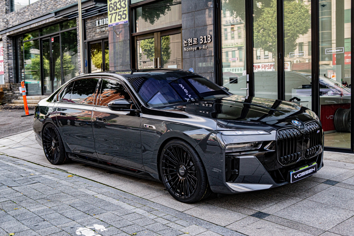 BMW I7 M60