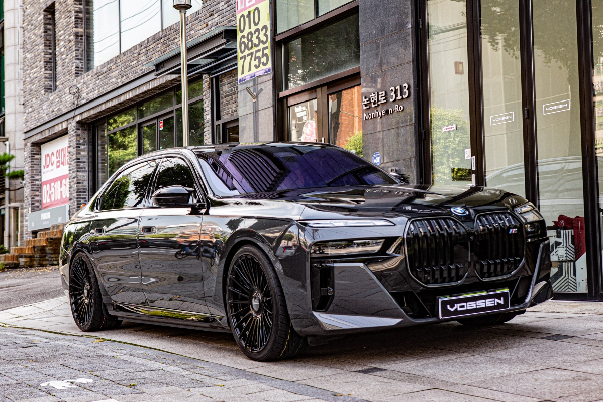 BMW I7 M60