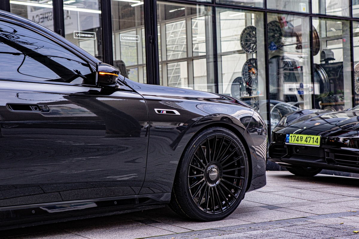 BMW I7 M60