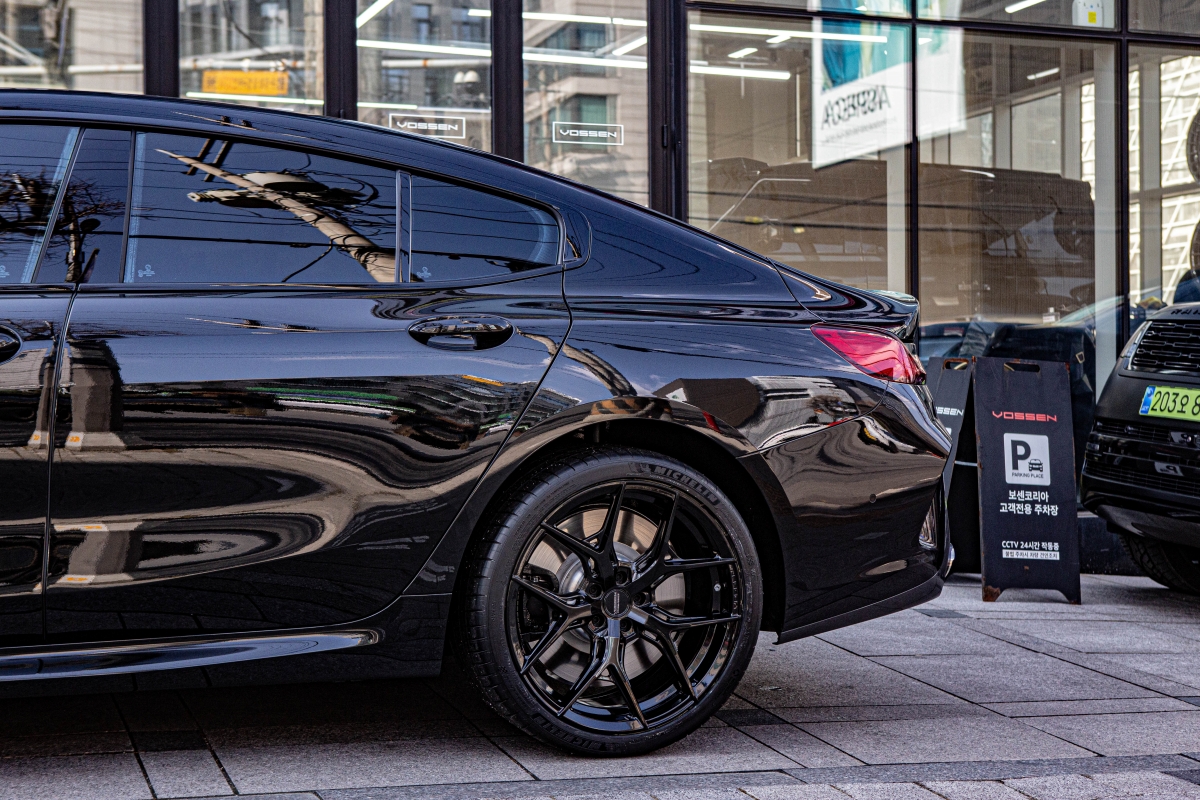 BMW M850i