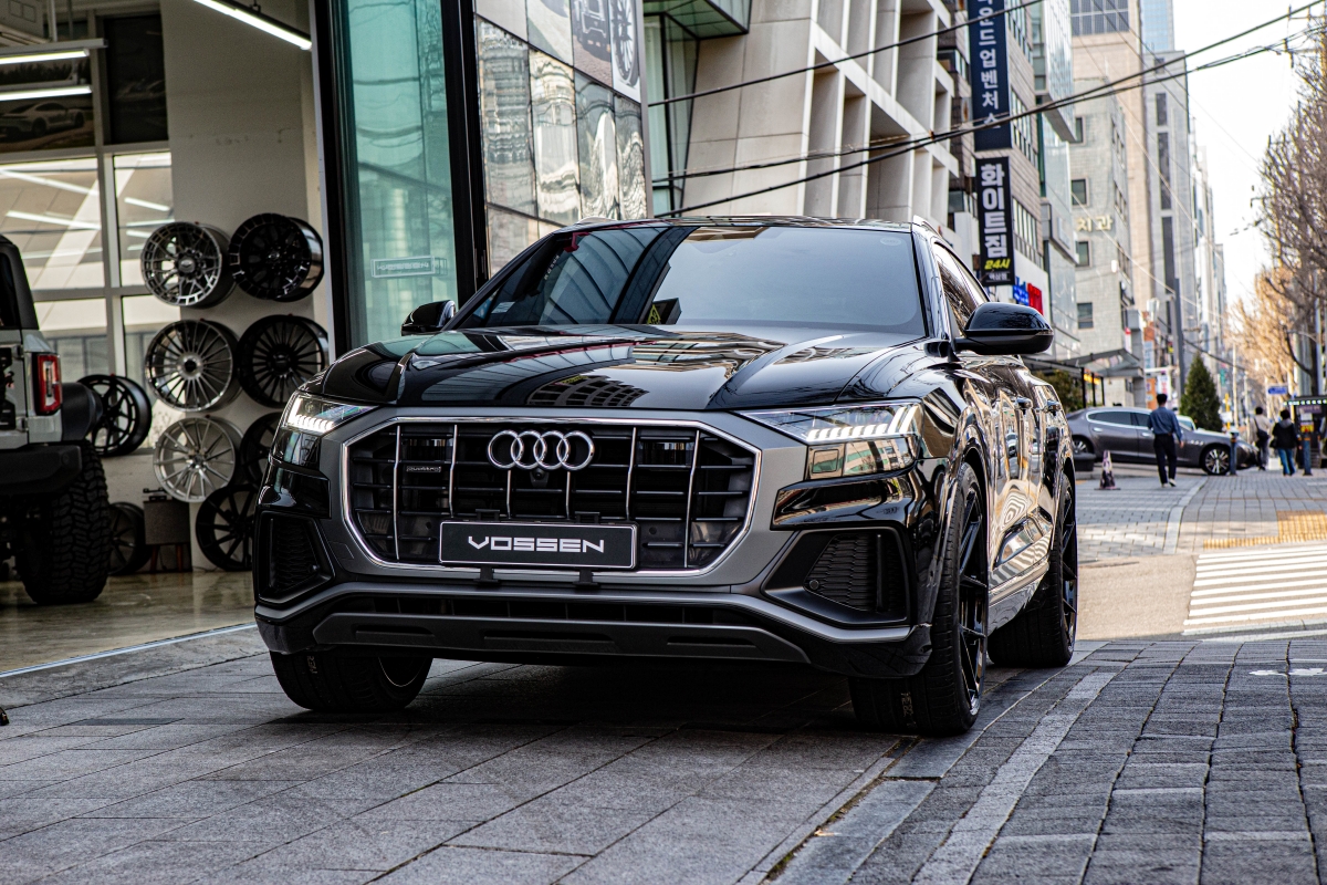 아우디 Q8
