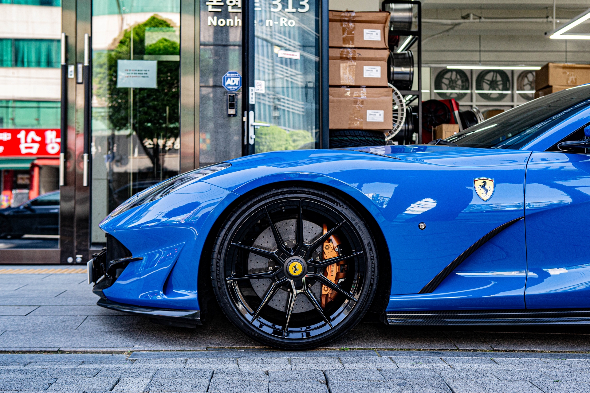 페라리 812GTS