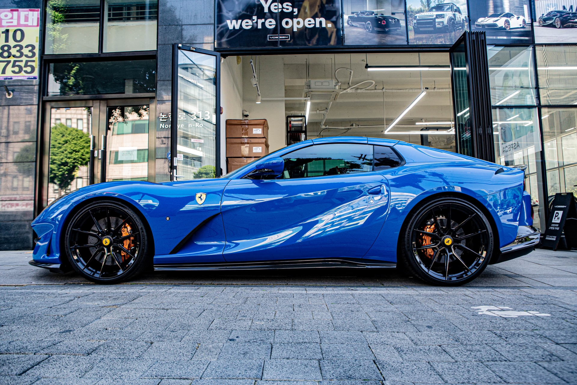 페라리 812GTS